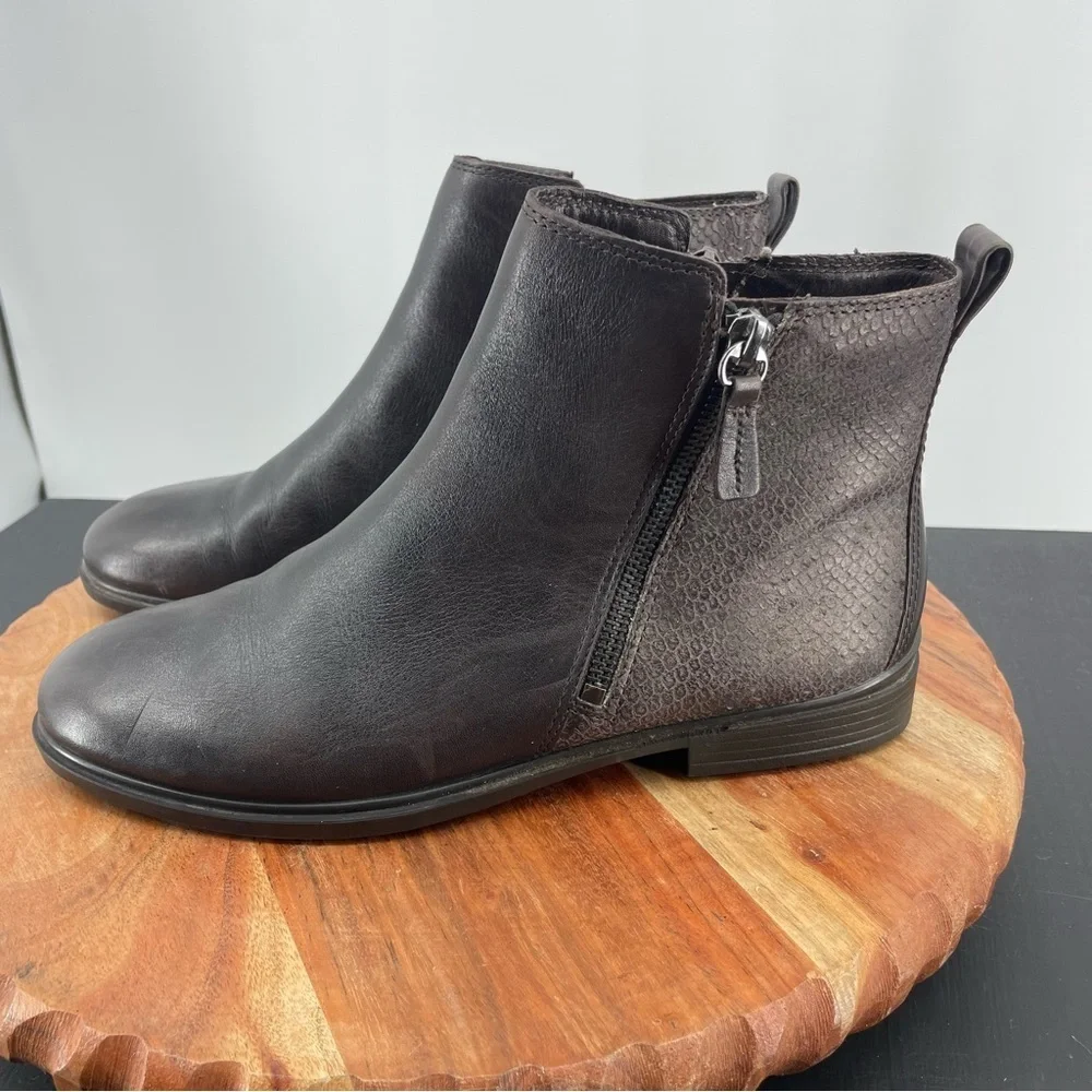 ECCO Touch 15 Scale Chelsea Boot - Size 38‎ (7-7.5) brown leather snake embossed